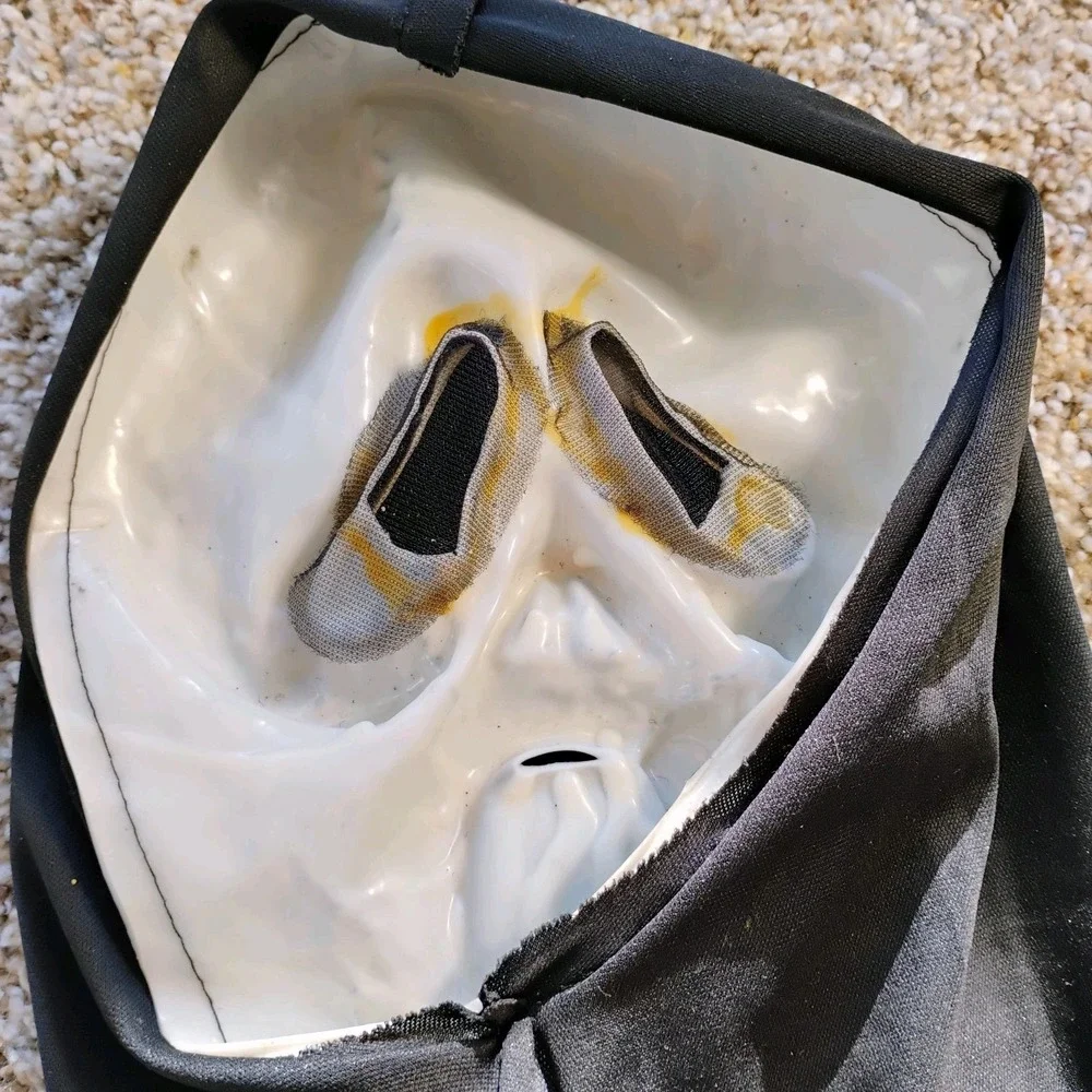 Scream 4 April/June 2010 Ghost Face Mask Zombie EU Fun World Scream‎ 4 Rare Tag